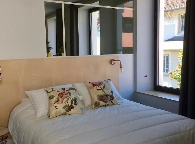 Chez Nous Apartment *